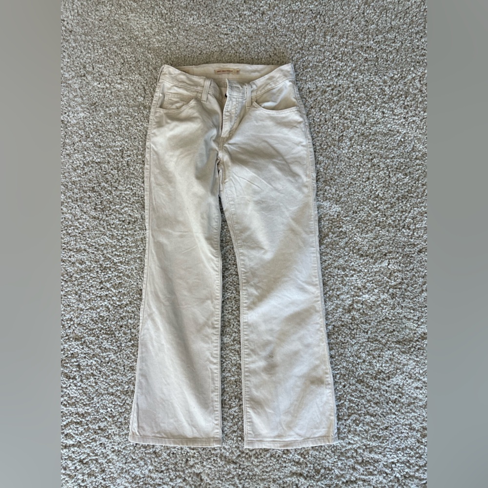 Levi’s cords. Size 25 bootcut.  Small blemish on leg.